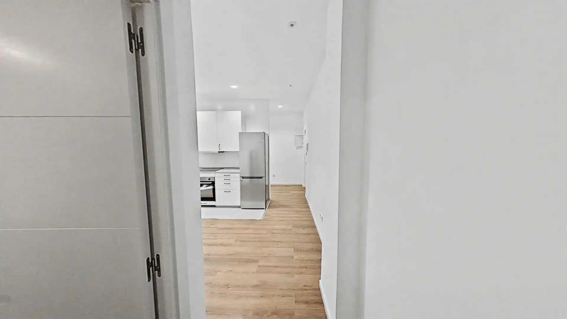 Flat for rent in Madrid  with Oven and Washing machine