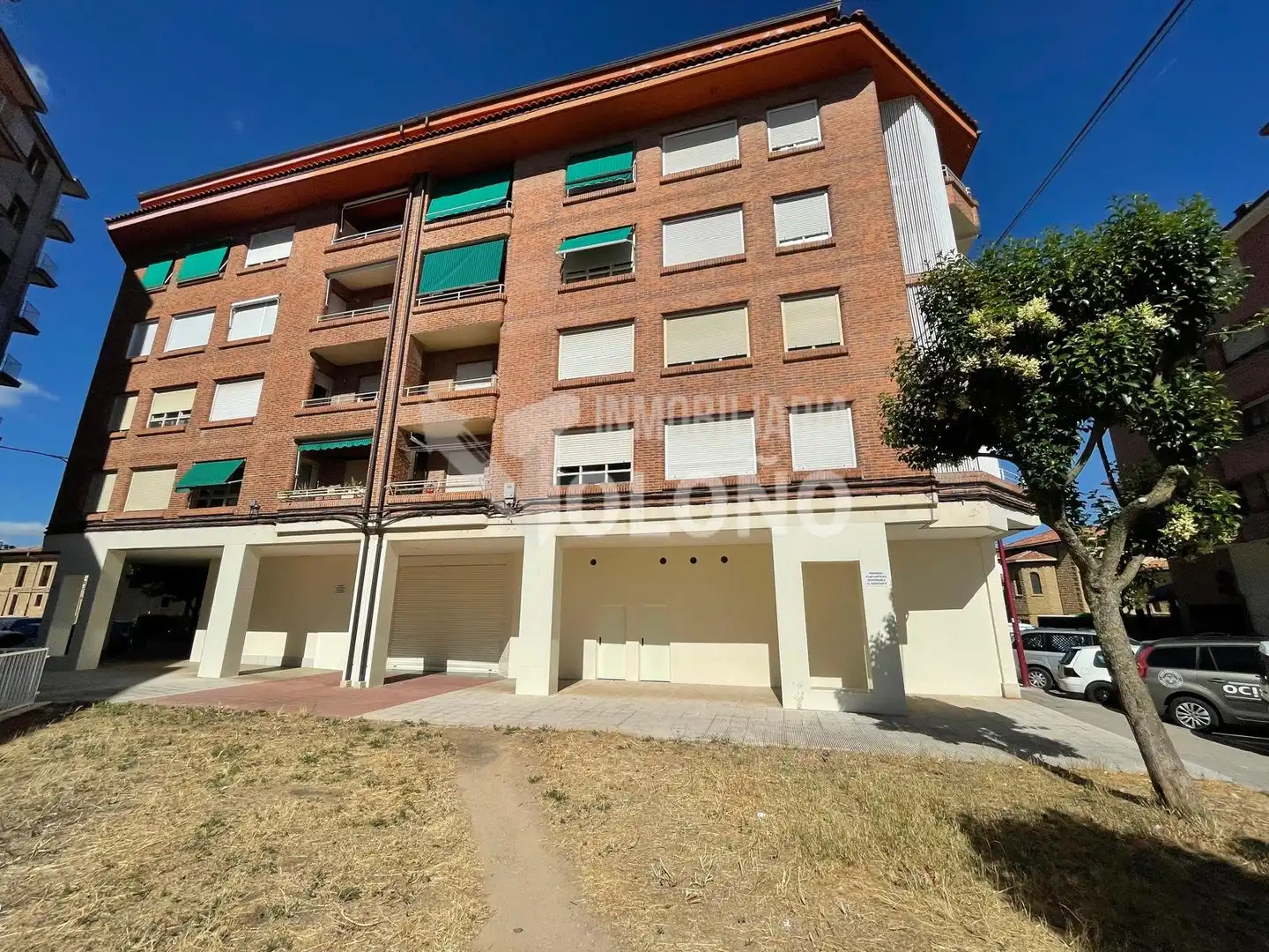 Exterior view of Flat for sale in Haro  with Heating, Parquet flooring and Storage room