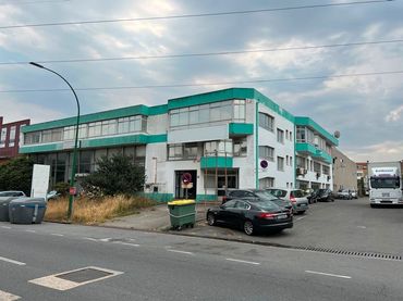 Industriegebäude zur Miete in Mesoiro