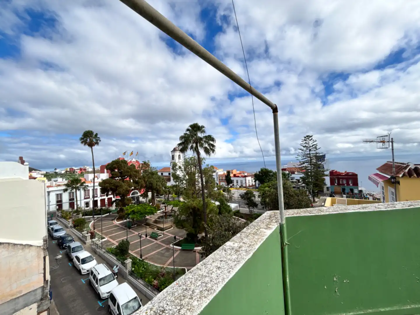 Vista exterior de Edifici en venda en San Andrés y Sauces