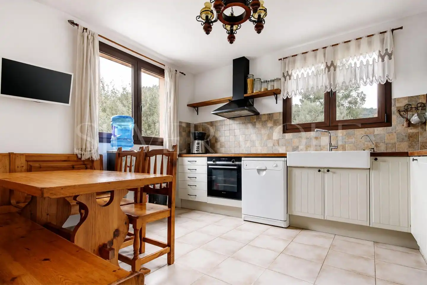 Cocina de Casa o chalet en venta en Vallirana con Aire acondicionado, Calefacción y Jardín privado