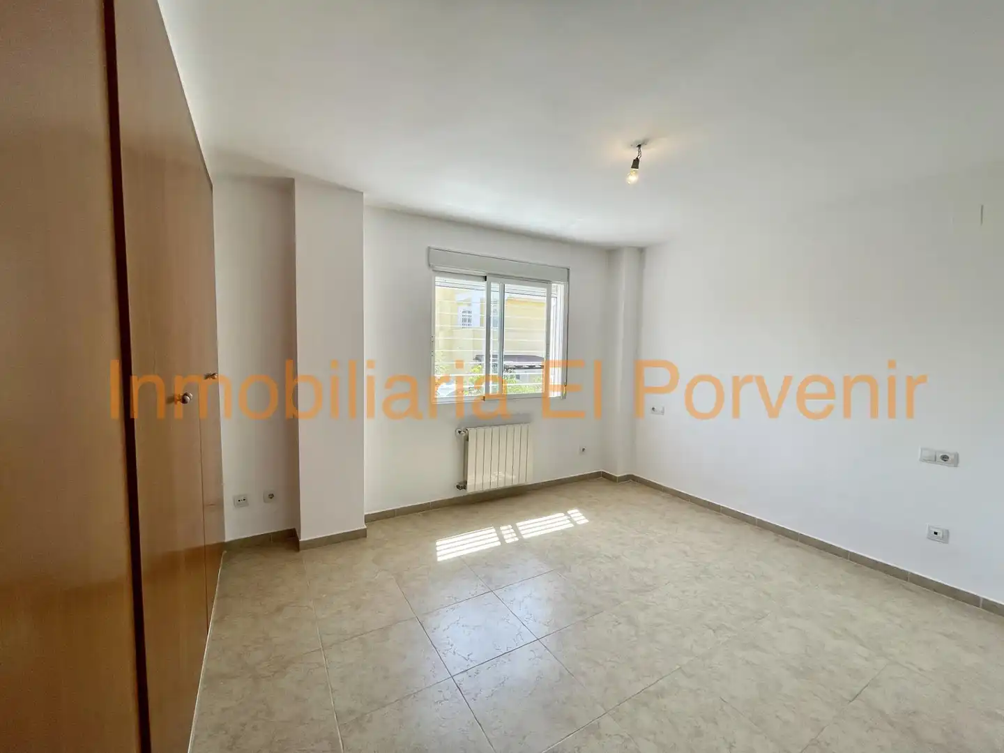 Habitación de Casa o chalet de alquiler en Torrent con Calefacción, Jardín privado y Terraza