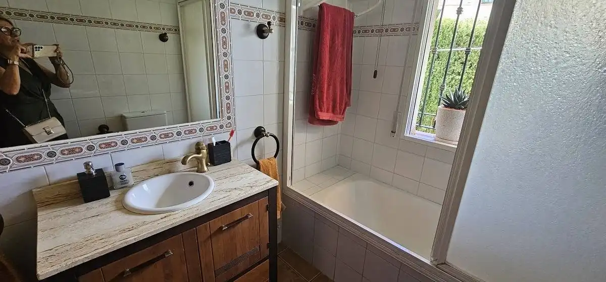 Bany de Casa o xalet en venda en Orihuela amb Aire condicionat, Calefacció i Terrassa