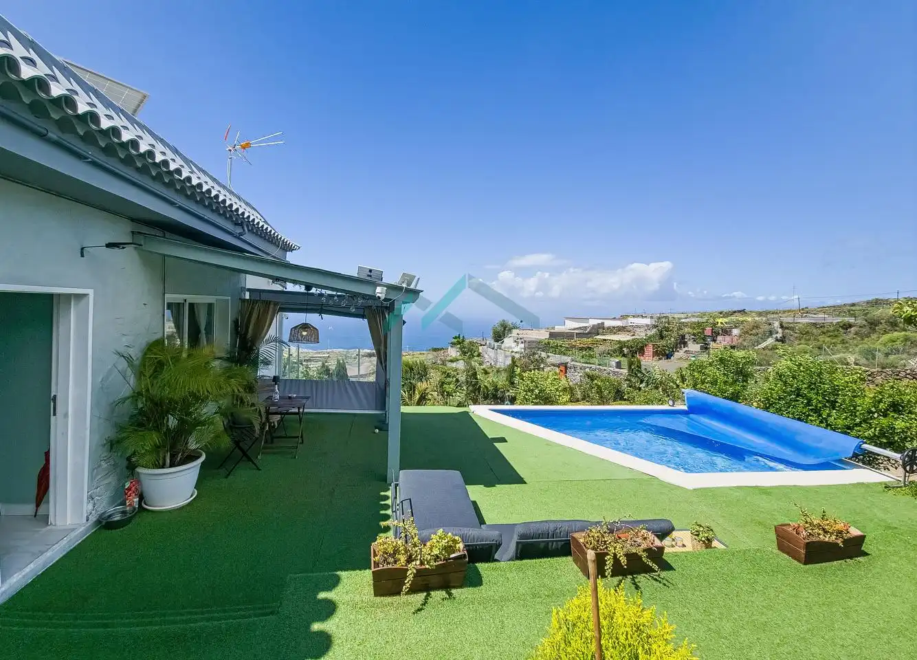 Terrace of Country homes for sale in Guía de Isora