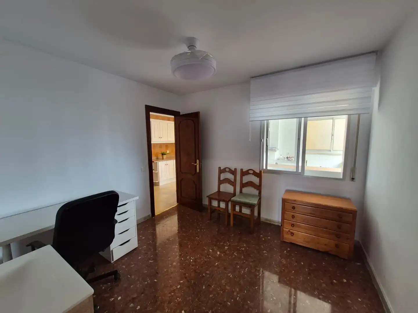Schlafzimmer von Wohnung zur Miete in Málaga mit Klimaanlage, Heizung und Terrasse