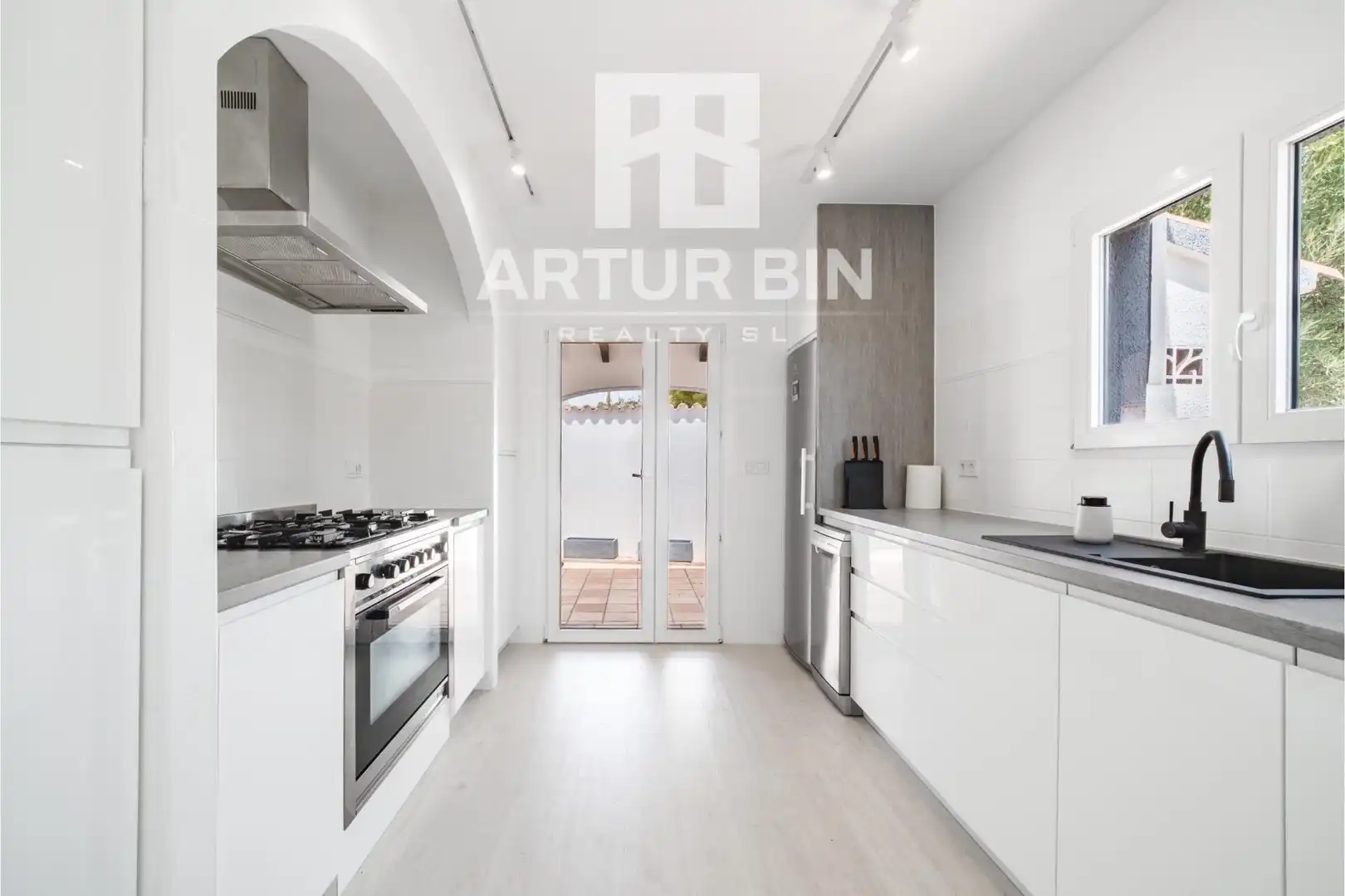 Casa con terraza en venta en Marisol Park - Ortembach - Los Almendros, imagen 14