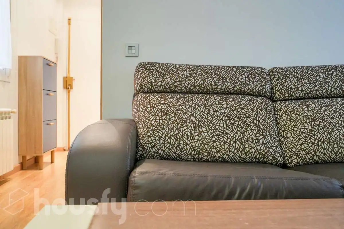 Living room of Flat for sale in Madrid  with Heating
