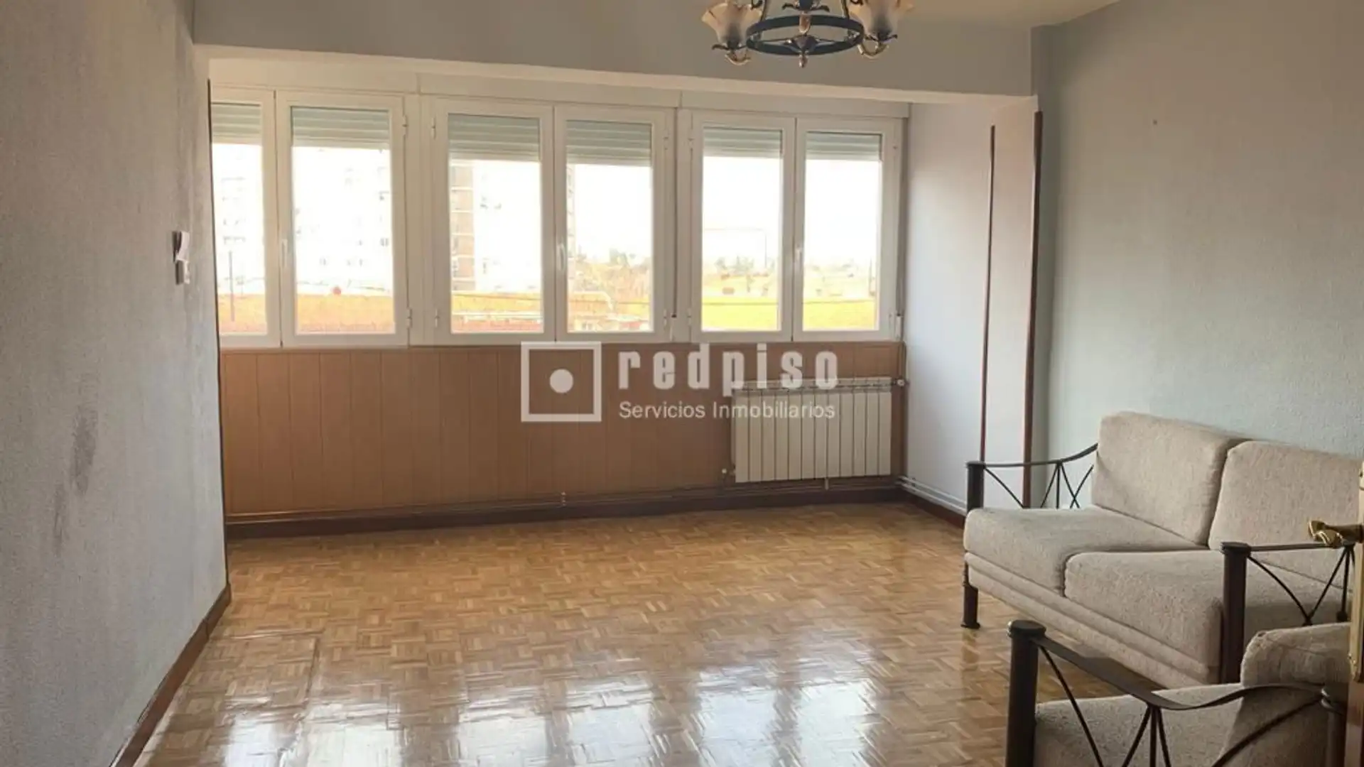 Living room of Flat for sale in  Madrid Capital  with Air Conditioner, Heating and Parquet flooring