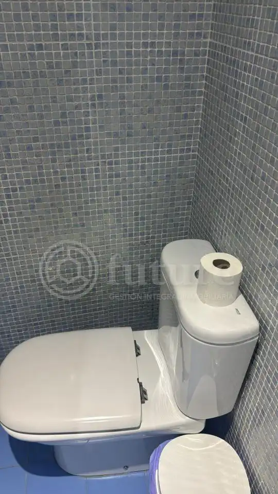 Baño de Apartamento en venta en Salamanca con Calefacción y Amueblado