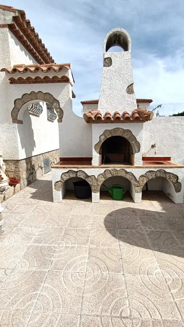 Terrassa de Casa o xalet en venda en Mont-roig del Camp amb Aire condicionat, Calefacció i Jardí privat