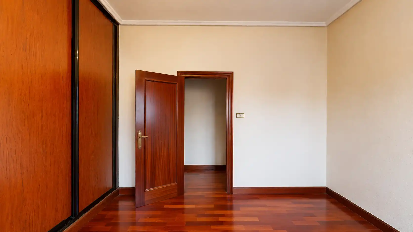 Flat for sale in Bilbao   with Heating