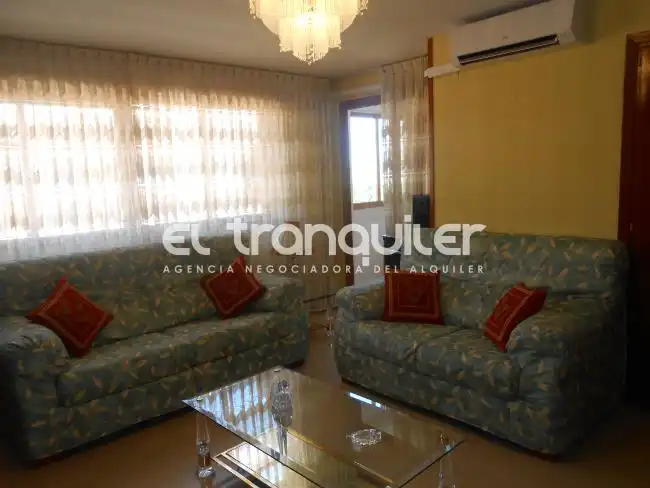 Living room of Flat for sale in Madrid  with Air Conditioner, Terrace and Furnished