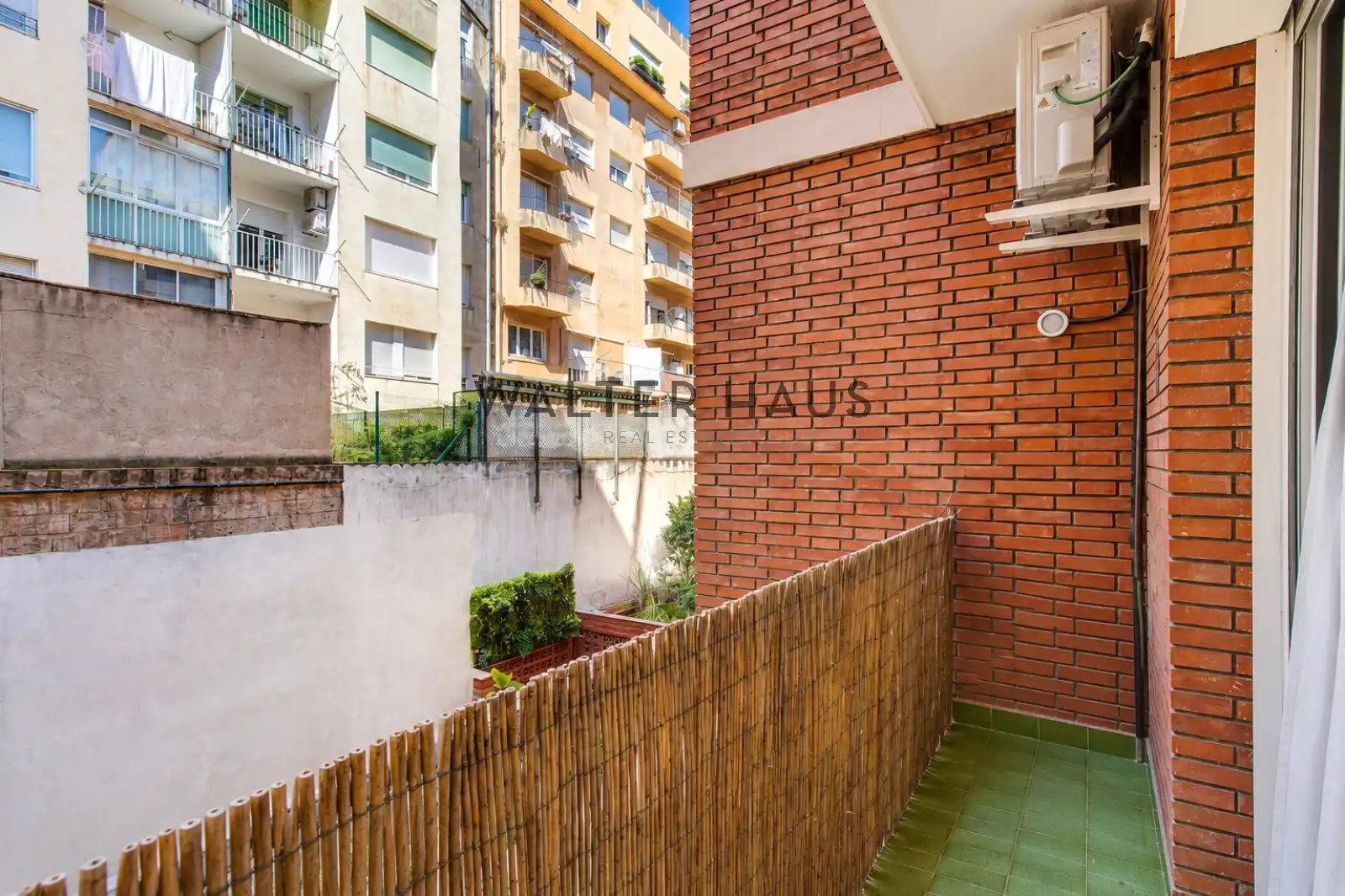 Terraza de Piso en venta en Barcelona con Aire acondicionado y Balcón