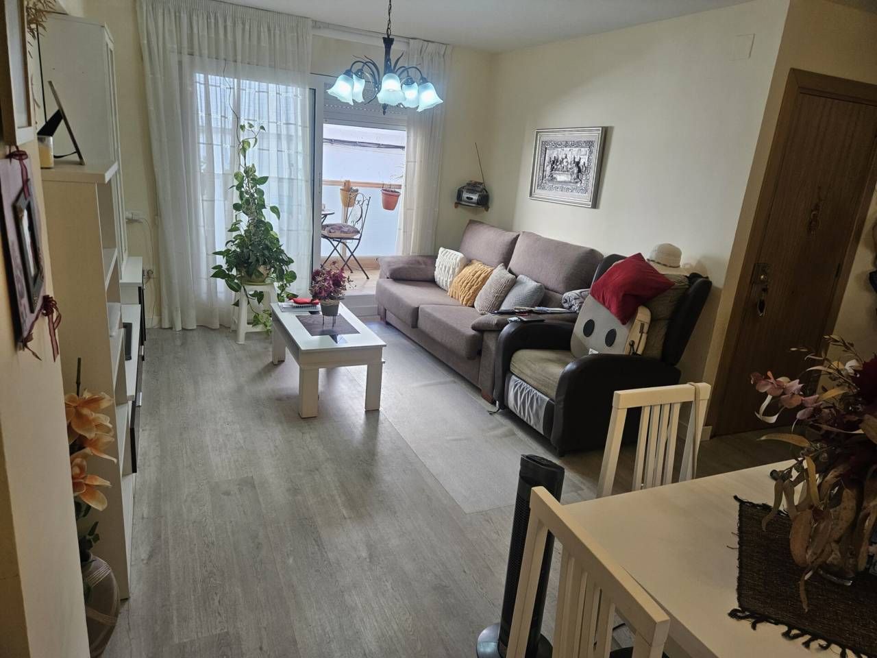 Sala de estar de Piso en venta en Cunit con Parquet, Amueblado y Balcón