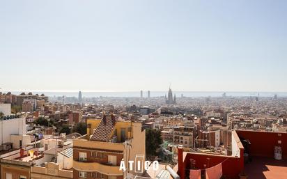 Exterior view of Attic for sale in  Barcelona Capital