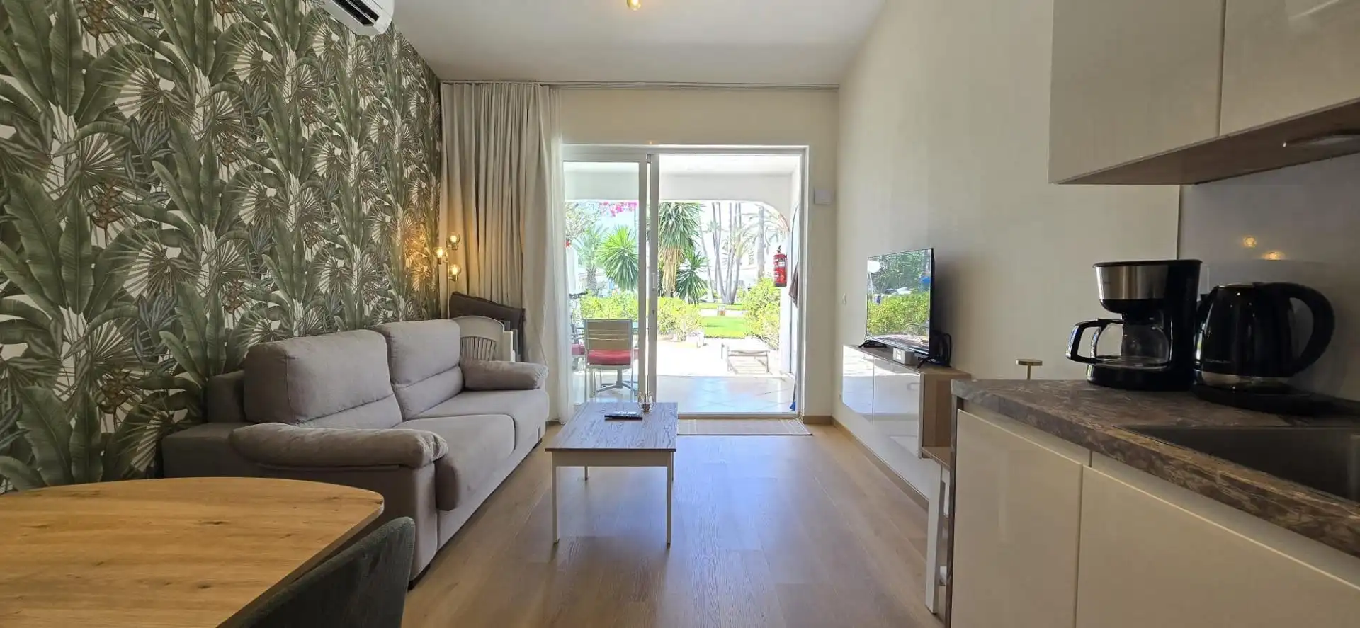Living room of Houses for rent in San Bartolomé de Tirajana  with Air Conditioner, Private garden and Terrace