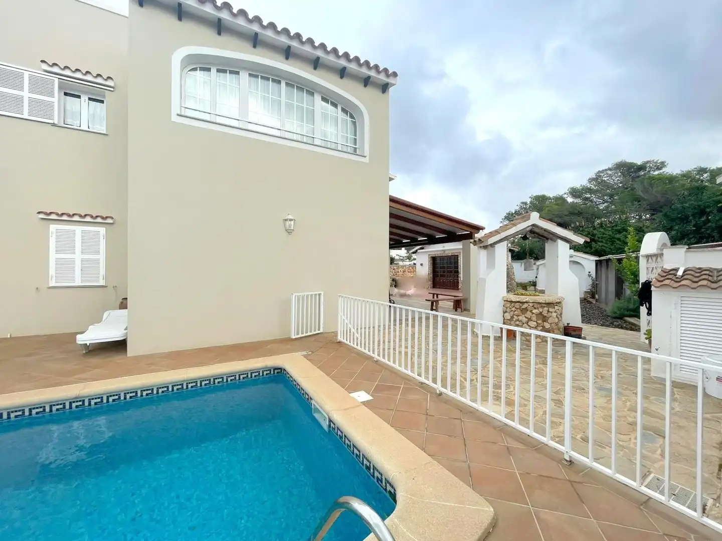 Piscina de Casa o xalet en venda en Ciutadella de Menorca amb Aire condicionat, Jardí privat i Terrassa