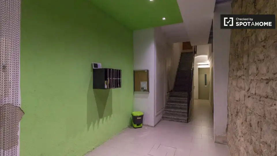 Appartamento con terrazza in affitto a Ciutat Vella, imagen 19