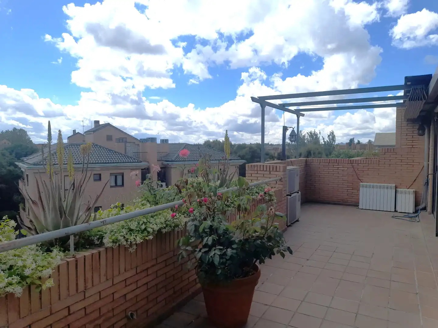 Terraza de Ático de alquiler en  Madrid Capital con Aire acondicionado, Calefacción y Parquet