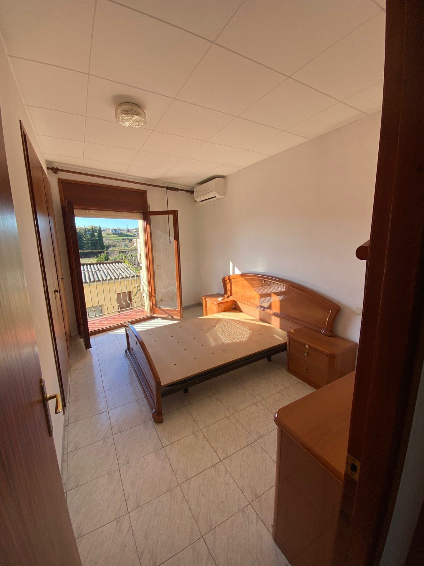 Bedroom of Single-family semi-detached for rent in Lladó  with Air Conditioner, Heating and Balcony
