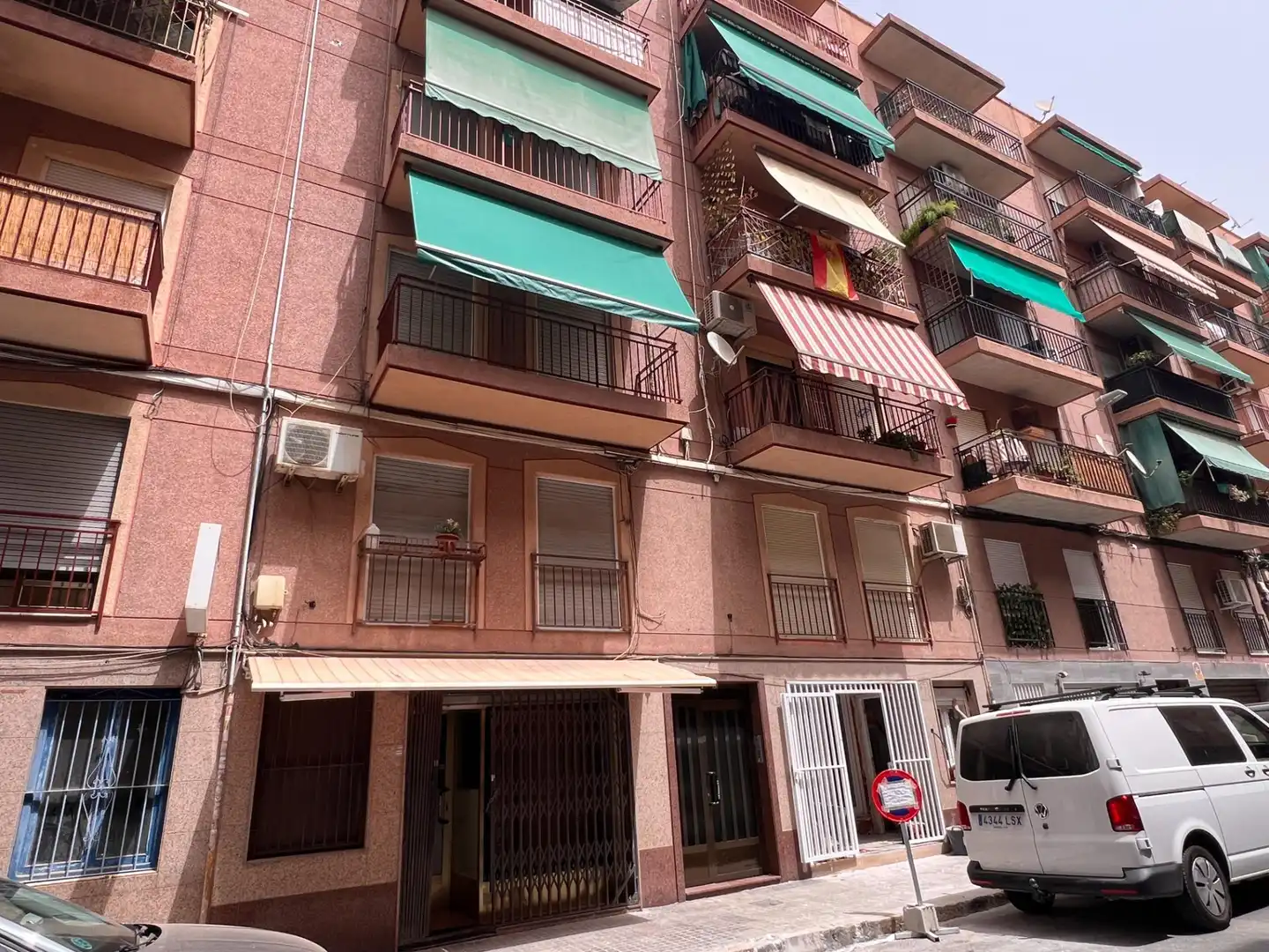 Vista exterior de Pis per a compartir en Elche / Elx amb Moblat i Balcó