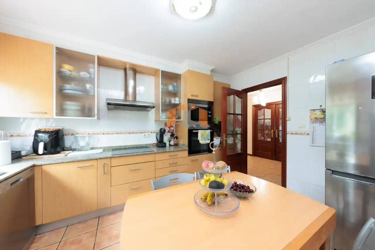 Kitchen of Houses for sale in Vigo   with Heating, Private garden and Parquet flooring