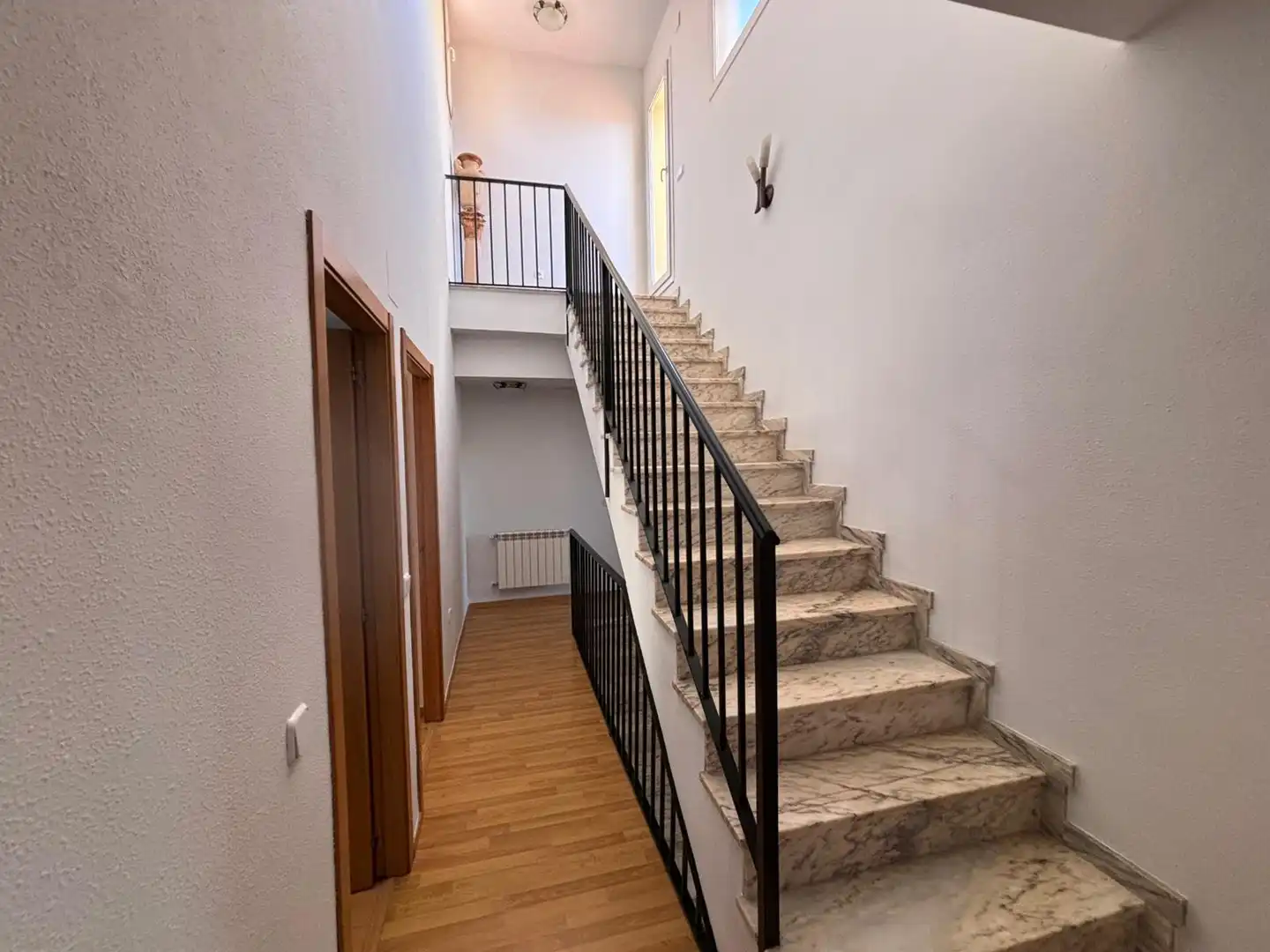 Casa adosada en venta en Mérida con Aire acondicionado, Calefacción y Parquet