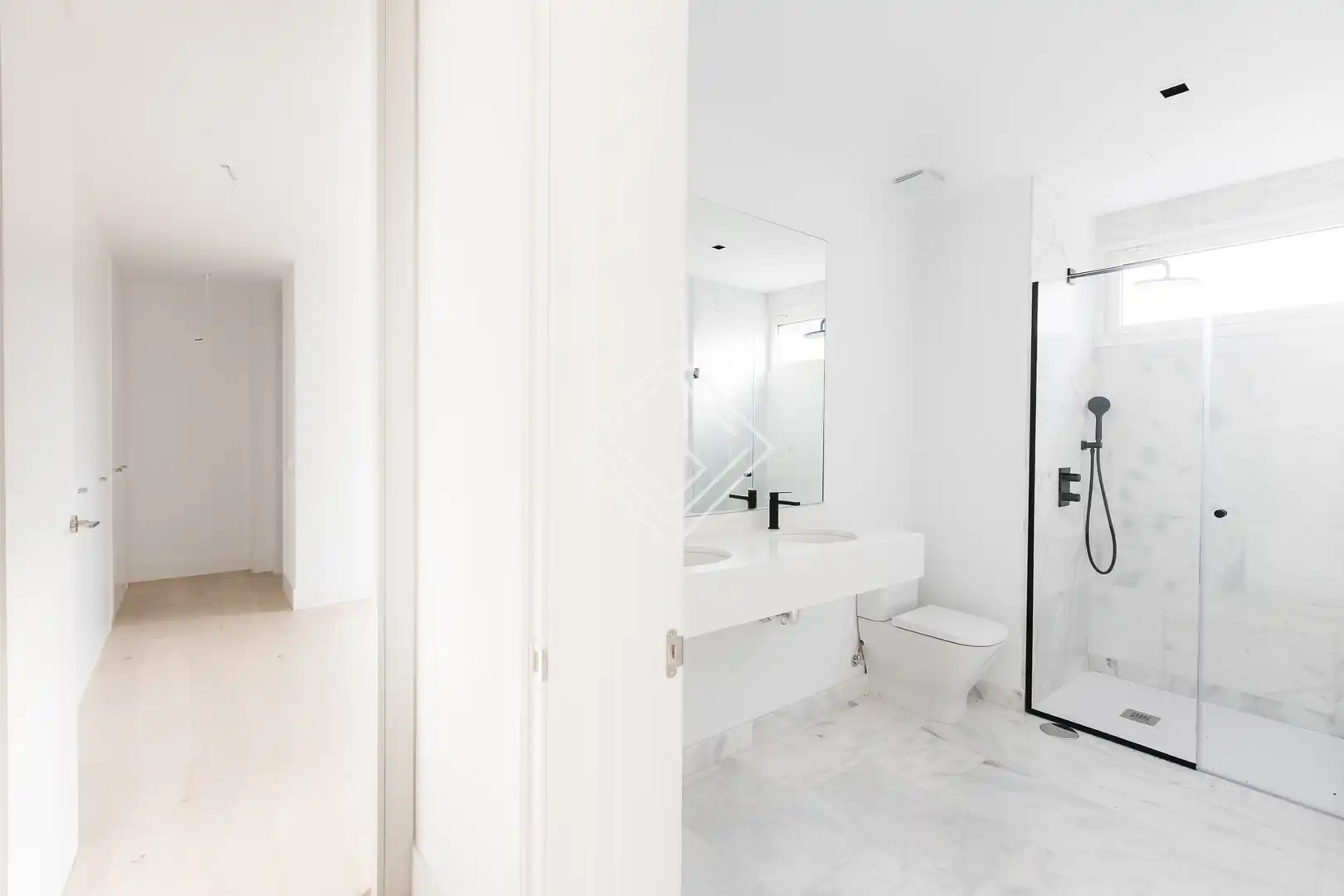 Baño de Dúplex en venta en Madrid con Aire acondicionado, Terraza y Trastero