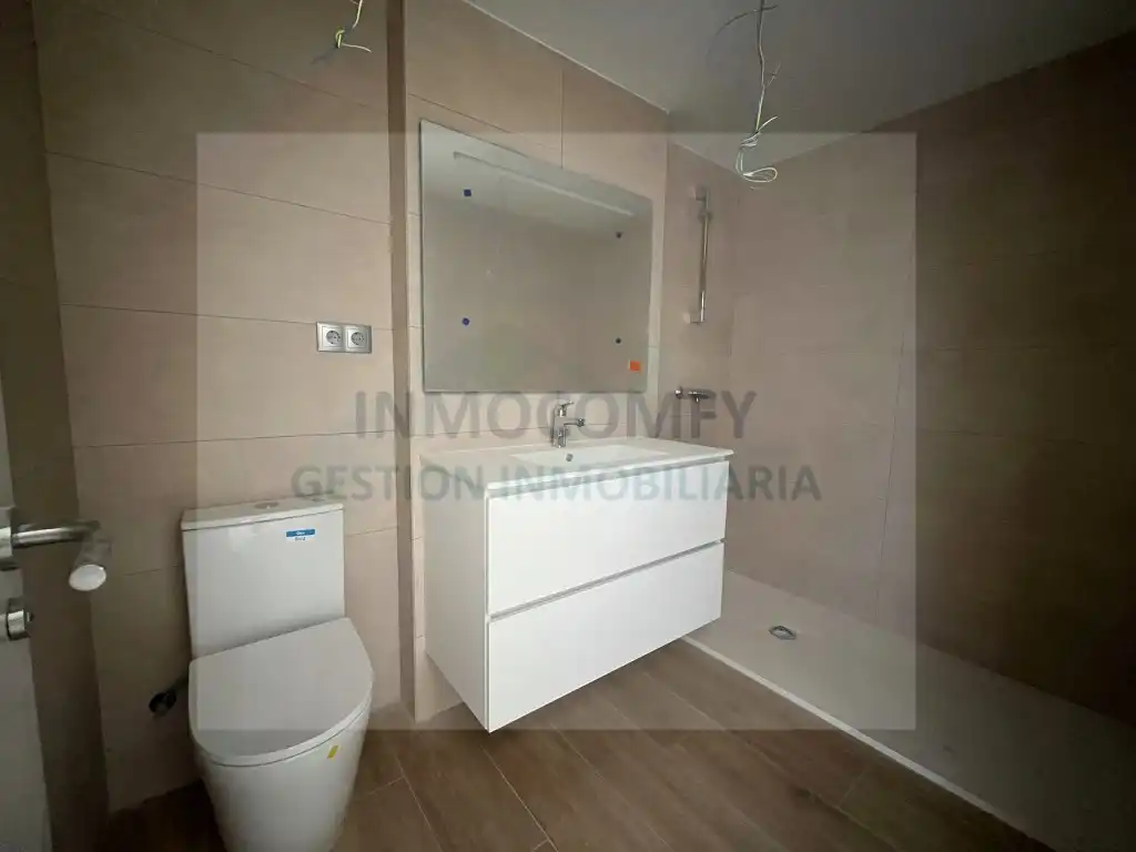 Piso con ascensor en venta en Calle De La Torre Mora 33, imagen 12