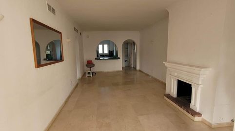 Foto 4 von Wohnungen zum Verkauf in El Velerín, Estepona