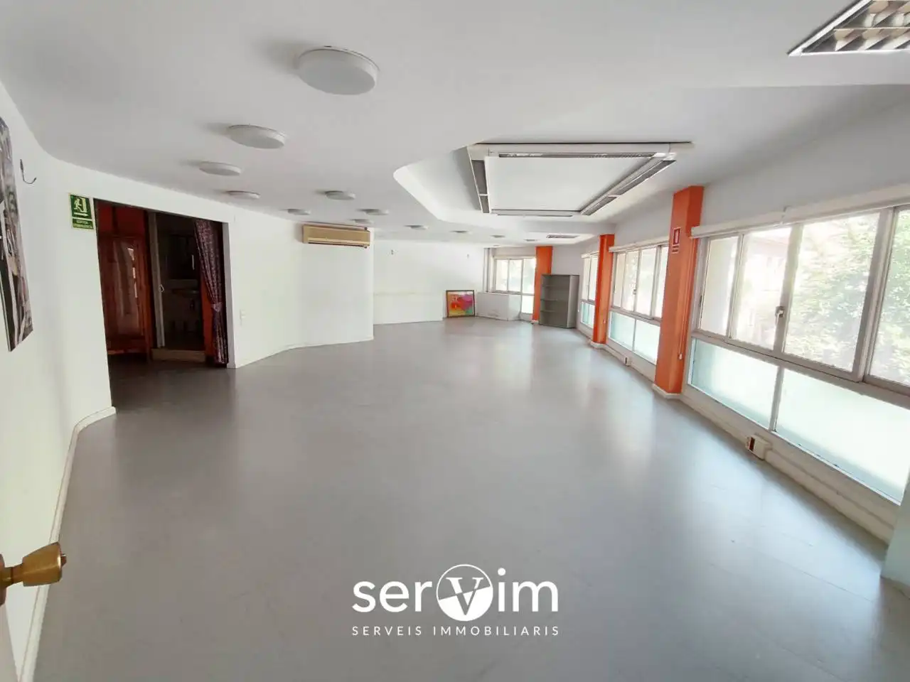Oficina en venta en Girona con Aire acondicionado