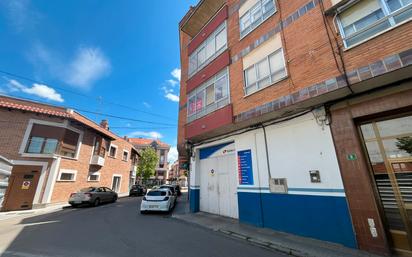 Exterior view of Flat for sale in Laguna de Duero  with Heating, Terrace and Furnished