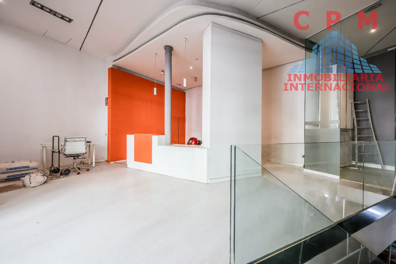 Local de lloguer en Madrid amb Aire condicionat, Calefacció i Parquet