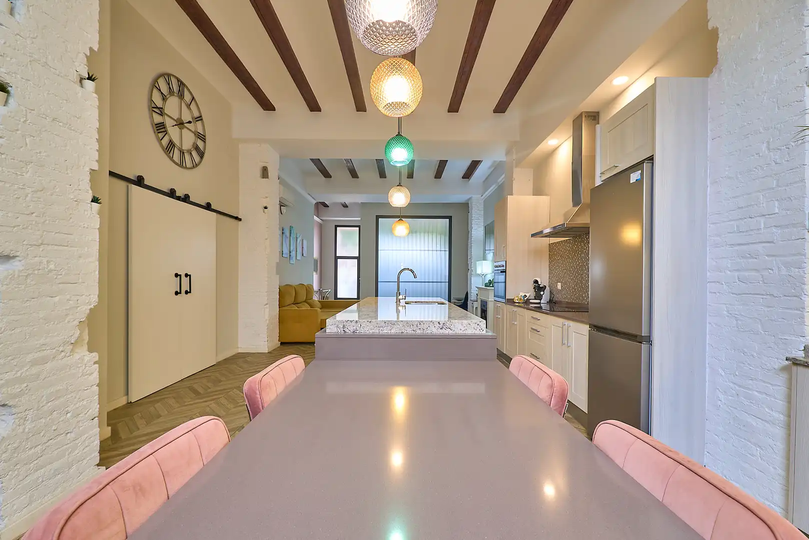 Cuina de Apartament de lloguer en Valencia amb Aire condicionat, Calefacció i Piscina