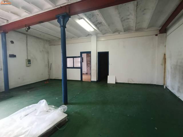 Local comercial en Alquiler en  36207 en Teis
