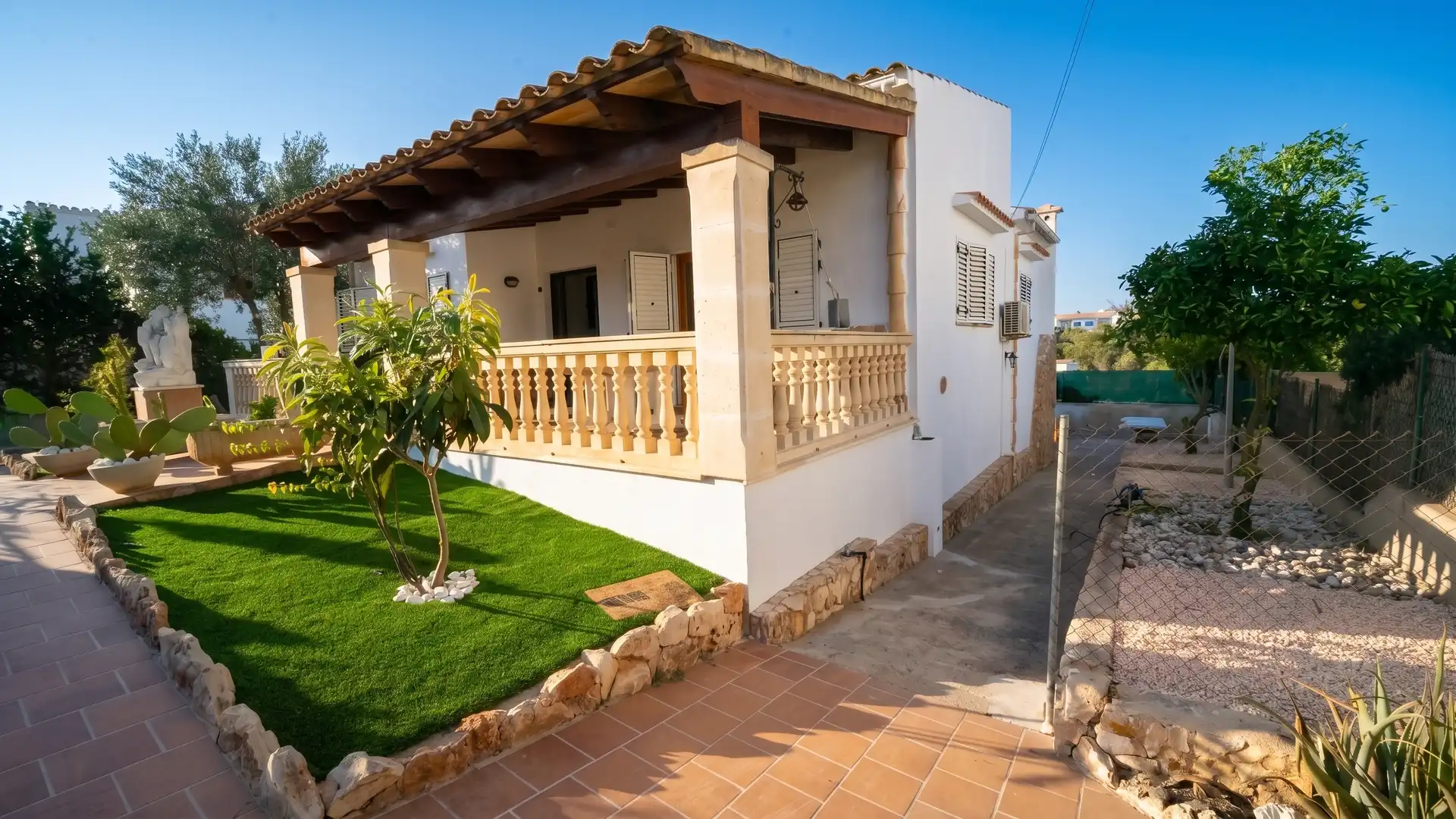 Vista exterior de Casa o xalet en venda en Felanitx amb Aire condicionat i Traster