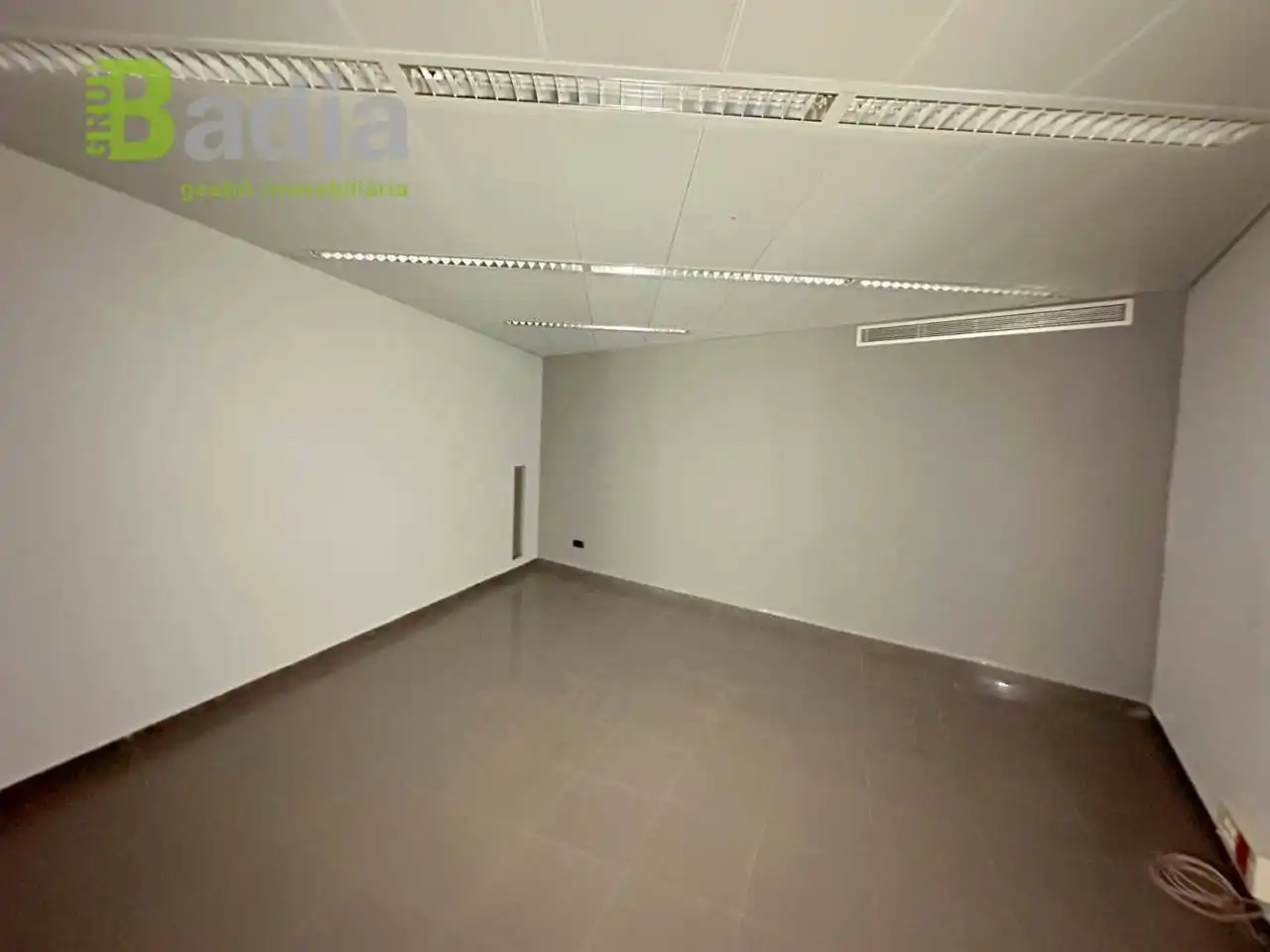 Local comercial en venda a Calle Maragall 17, imagen 5