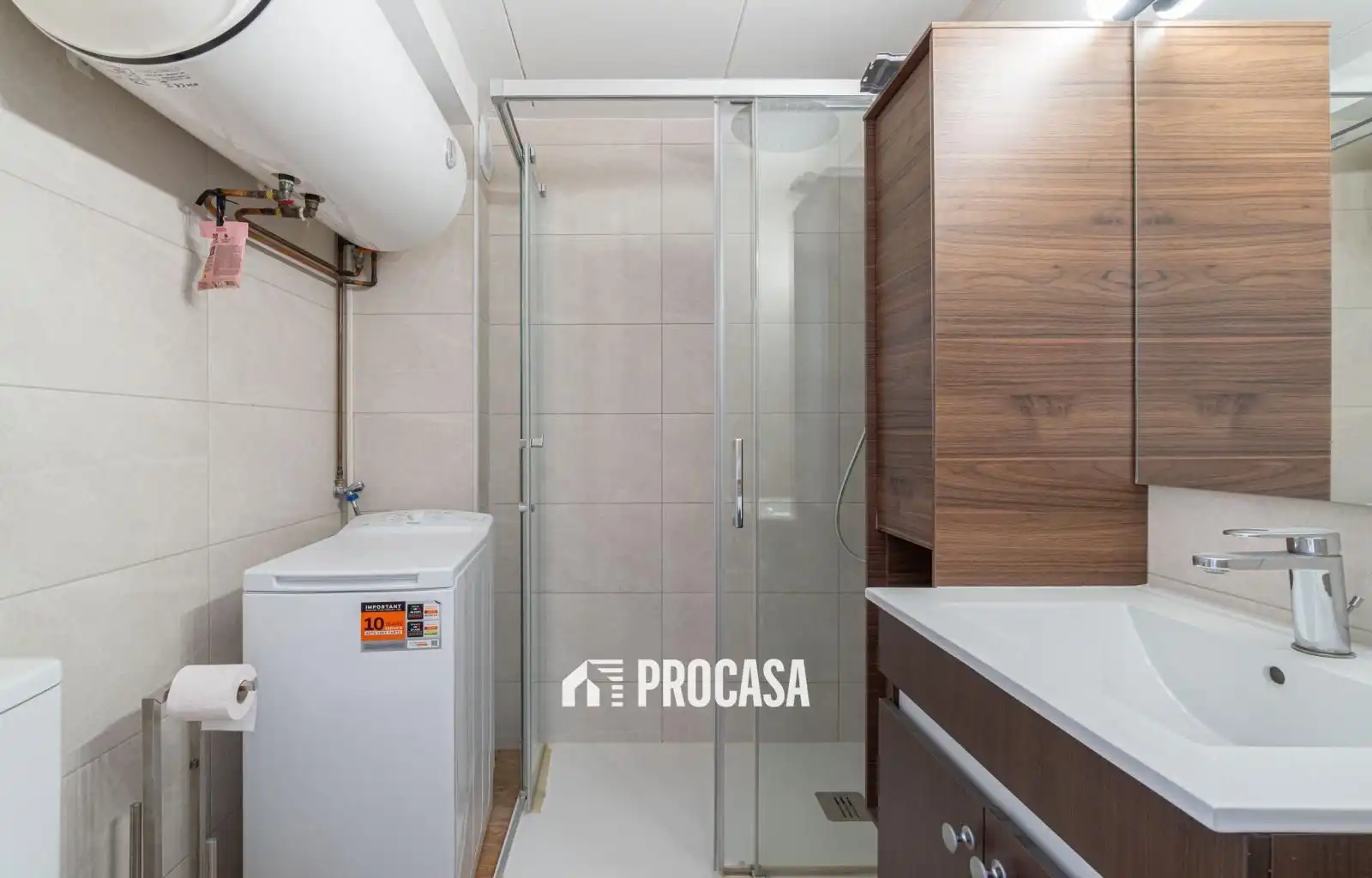 Küche von Wohnung zum Verkauf in Empuriabrava mit Klimaanlage, Heizung und Terrasse