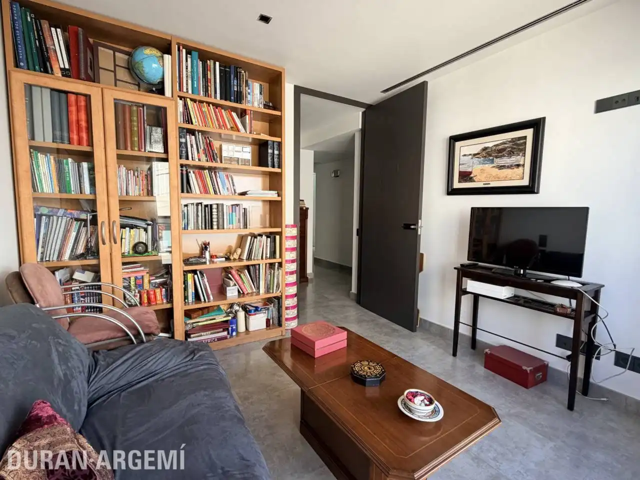 Sala d'estar de Casa o xalet en venda en Terrassa amb Aire condicionat, Calefacció i Jardí privat