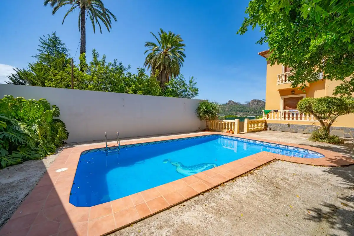Piscina de Edifici en venda en Pedreguer
