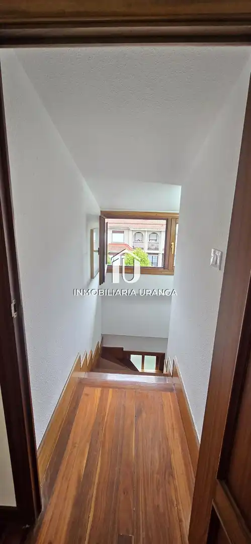 Vista exterior de Casa o chalet en venta en Laredo con Calefacción, Jardín privado y Terraza