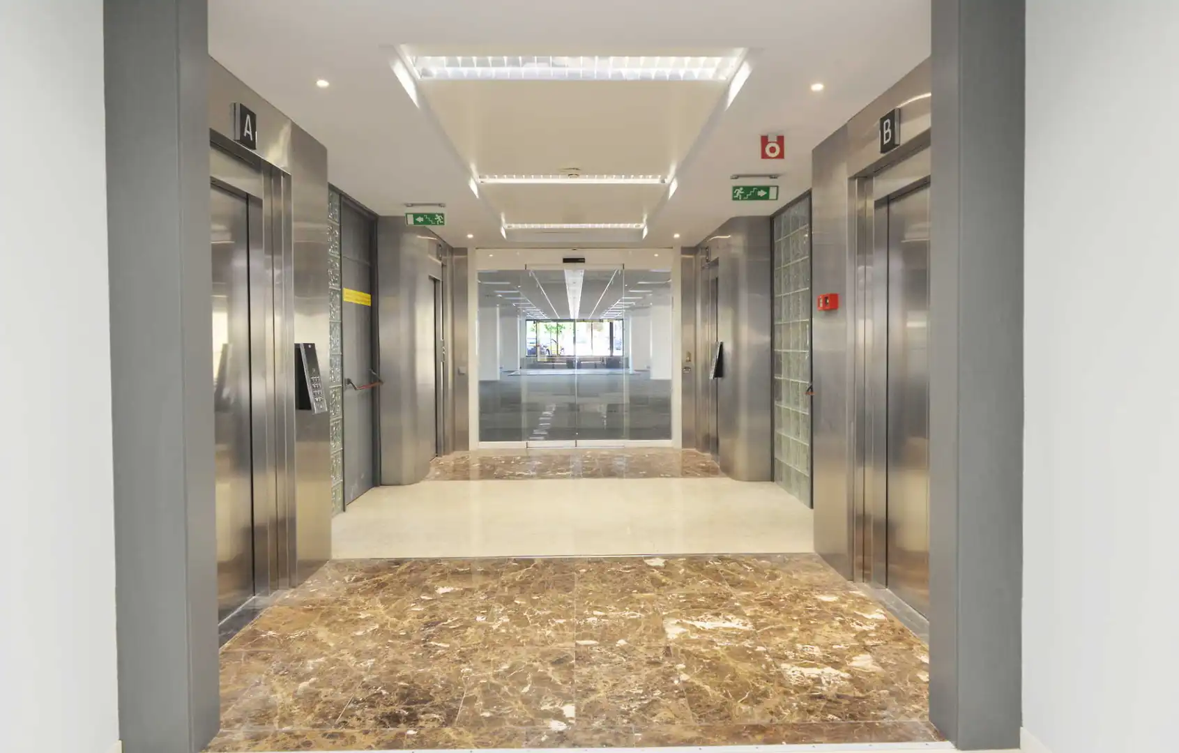 Ufficio con ascensore in affitto a Avinguda Baix Llobregat, imagen 18