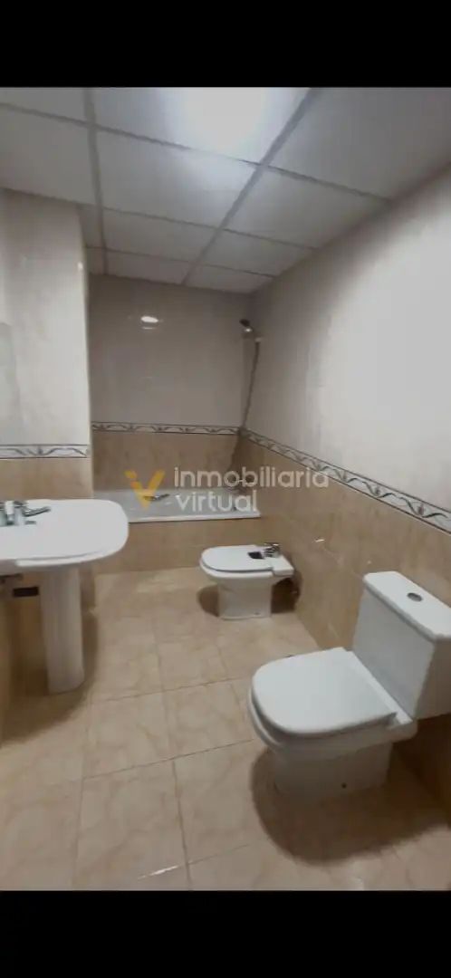 Flat with lift for sale in Calle Paseo de Rojas 15, imagen 4