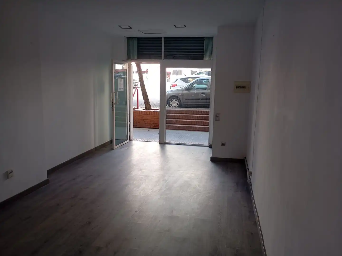 Local de lloguer en Cerdanyola del Vallès amb Parquet