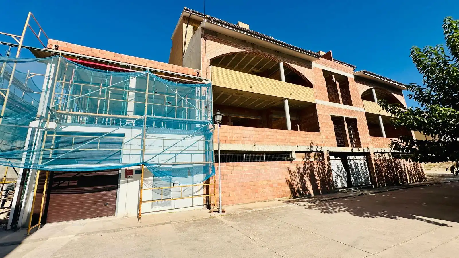 Exterior view of Buildings for sale in Lledó, Teruel