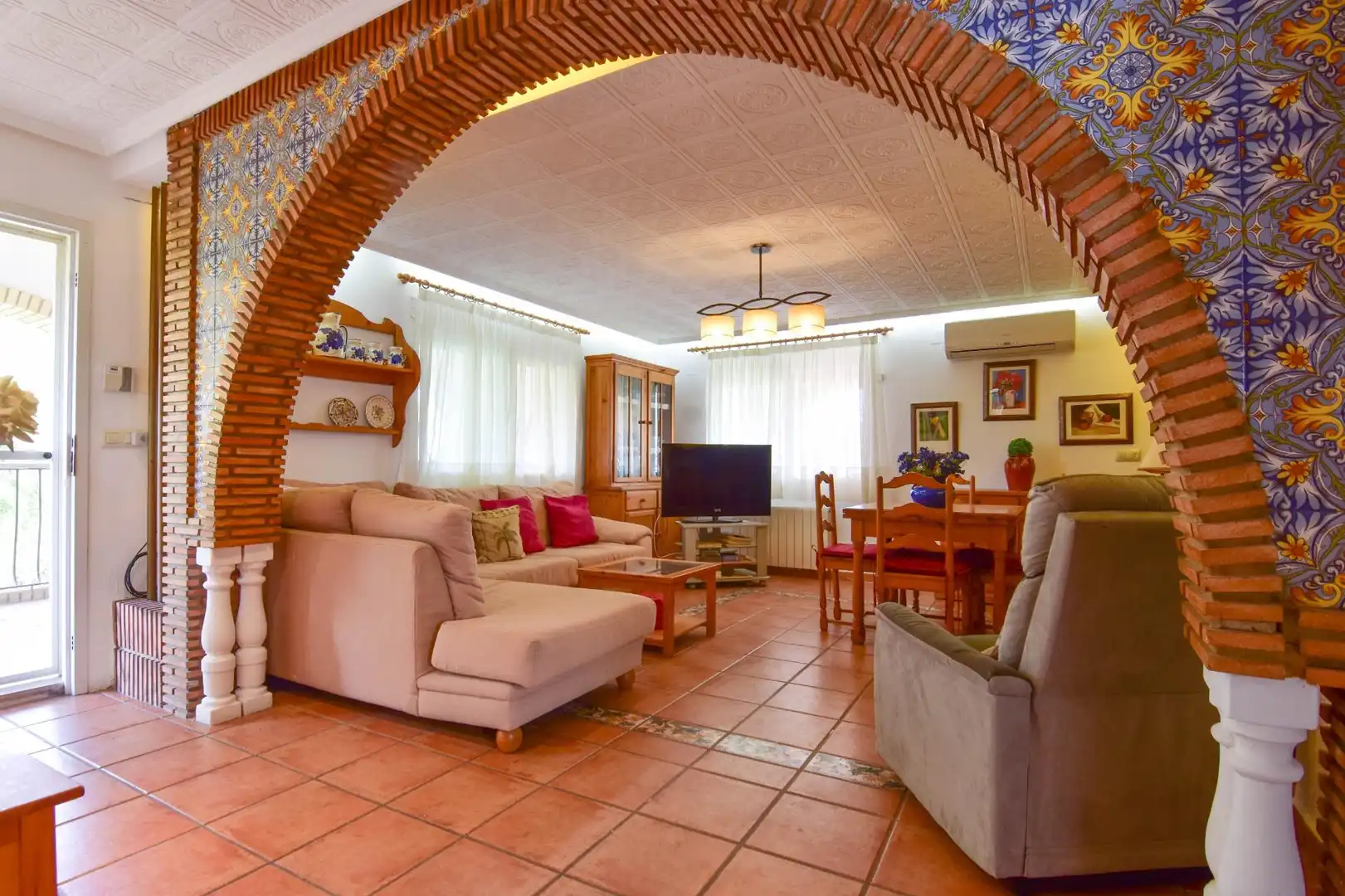 Sala de estar de Casa o chalet en venta en Montserrat con Aire acondicionado, Calefacción y Jardín privado