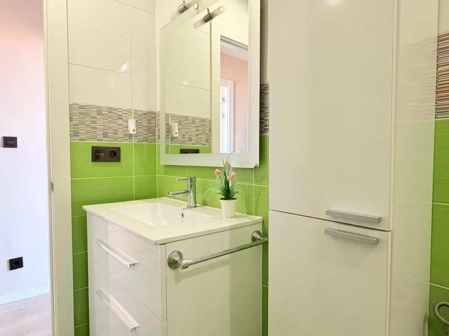 Baño de Piso en venta en Vigo  con Aire acondicionado y Calefacción