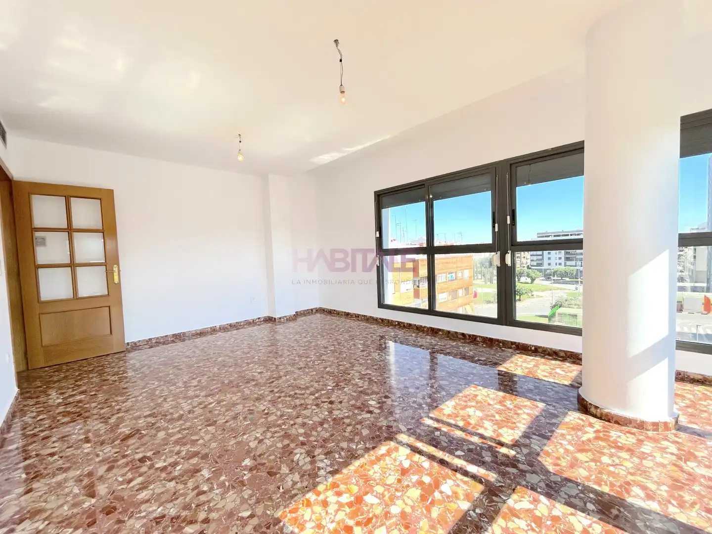 Piso con ascensor en alquiler en Parc Central