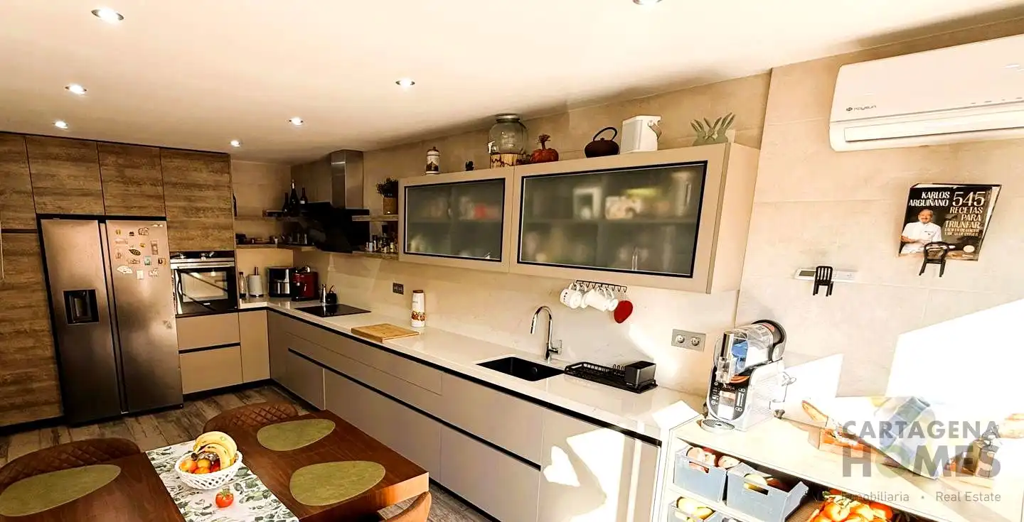 Cocina de Casa adosada en venta en Cartagena con Aire acondicionado, Jardín privado y Parquet