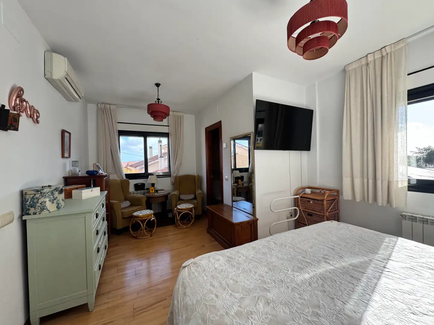 Bedroom of Houses for sale in El Escorial  with Air Conditioner, Heating and Private garden